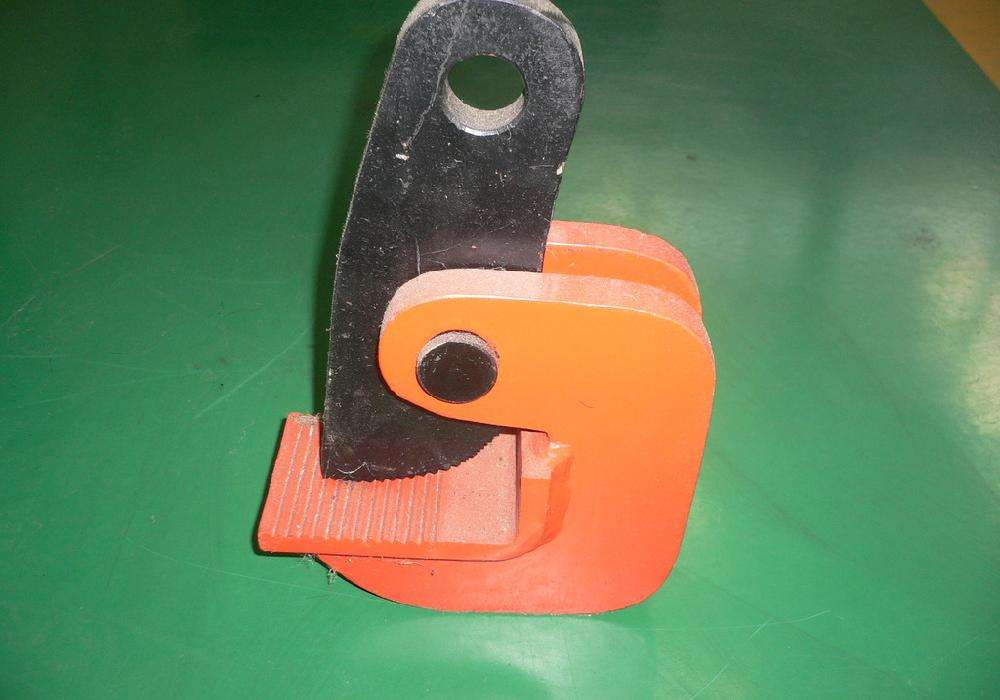 选择钢板起重钳的注意事项有哪些